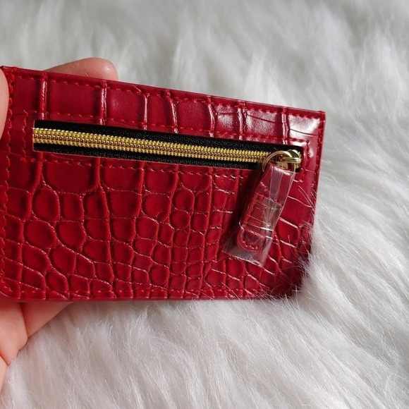*NWT* B-low the Belt Croc Card Case - Picture 6 of 7